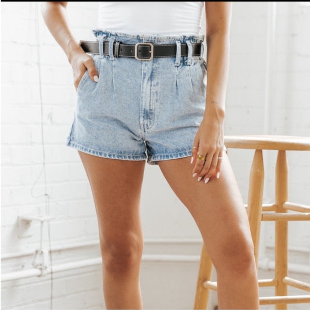 KanCan Mom Shorts with Belt NWT